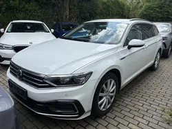 Weiß Gebraucht 2020 VW Passat Business Kombi | 22.500 € (Guter Preis)