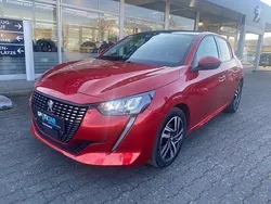 Rot Gebraucht 2020 Peugeot 208 Allure Kleinwagen | 17.490 € (Etwas zu teuer)