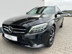 Schwarz Gebraucht 2018 Mercedes C180 Avantgarde Limousine | 22.999 € (Fairer Preis)