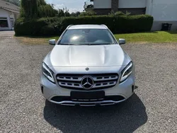 Silber Gebraucht 2018 Mercedes GLA220 Urban SUV | 23.890 € (Guter Preis)