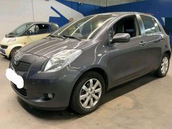 Grey metallic Gebraucht 2008 Toyota Yaris Team Kleinwagen | 6.900 € (Etwas zu teuer)