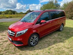 Rot Gebraucht 2022 Mercedes V300 Avantgarde Edition Van / Kleinbus | 55.000 € (Superpreis)