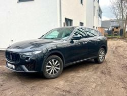 Schwarz Gebraucht 2016 Maserati Levante SUV | 25.000 € (Teuer)