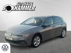 Grau (mondsteingrau) Gebraucht 2020 VW Golf VIII Life Limousine | 19.890 € (Fairer Preis)