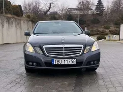 Grau Gebraucht 2011 Mercedes E220 Limousine | 10.400 € (Guter Preis)