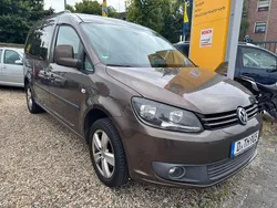 Braun Gebraucht 2011 VW Caddy Maxi Comfortline Van / Kleinbus | 5.950 € (Etwas zu teuer)