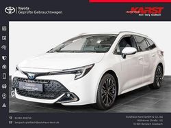 Weiß Gebraucht 2024 Toyota Corolla Team Kombi | 31.800 € (Etwas zu teuer)
