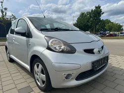 Silber Gebraucht 2008 Toyota Aygo Club Kleinwagen | 4.999 € (Fairer Preis)