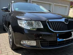 Schwarz Gebraucht 2010 Skoda Superb Elegance Kombi | 5.500 € (Guter Preis)