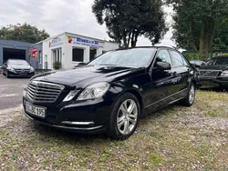 Schwarz Gebraucht 2012 Mercedes E220 Elegance Limousine | 8.950 € (Fairer Preis)