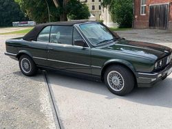 Grün Gebraucht 1989 BMW 325 Cabriolet Cabrio | 45.000 €