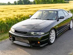 Schwarz Gebraucht 1993 Nissan Skyline Coupé | 29.900 €