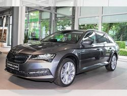 Grau (graphite grau metallic) Neu 2024 Skoda Superb Style Kombi | 41.990 € (Fairer Preis)