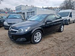 Schwarz Gebraucht 2006 Opel Astra GTC Coupé | 2.990 € (Fairer Preis)
