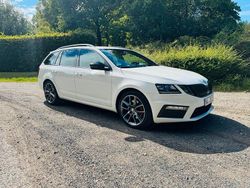 Weiß Gebraucht 2019 Skoda Octavia RS Kombi | 19.250 € (Fairer Preis)