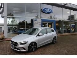 Iridiumsilber metalliclack Gebraucht 2023 Mercedes B250 Van / Kleinbus | 35.950 € (Guter Preis)