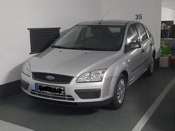 Silber Gebraucht 2006 Ford Focus Kombi | 1.400 € (Teuer)