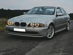 Silber Gebraucht 2003 BMW 530 M Sport Limousine | 13.000 €