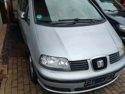 Silber Gebraucht 2008 Seat Alhambra Vigo Van / Kleinbus | 799 €