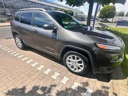 Grau Gebraucht 2017 Jeep Cherokee SUV | 12.500 € (Fairer Preis)