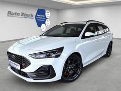 Frostweiß Gebraucht 2023 Ford Focus ST Kombi | 34.990 € (Fairer Preis)