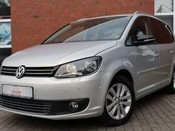 Grau Gebraucht 2011 VW Touran Style Van / Kleinbus | 7.990 € (Fairer Preis)