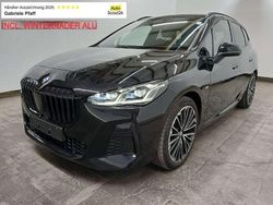 Saphirschwarz Gebraucht 2024 BMW 218 Active Tourer Sport Line Van / Kleinbus | 28.990 € (Guter Preis)