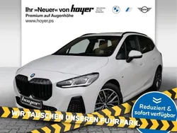 Weiß Gebraucht 2024 BMW 223 Active Tourer M Sport Van / Kleinbus | 42.990 €