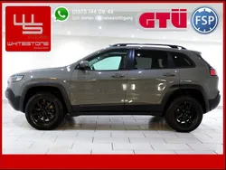 Ceramic gray Gebraucht 2019 Jeep Cherokee Trailhawk SUV | 23.990 € (Teuer)