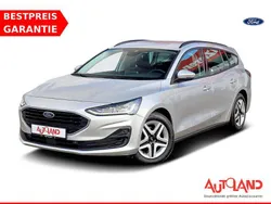 Silber Gebraucht 2022 Ford Focus Cool & Connect Kombi | 18.490 € (Fairer Preis)