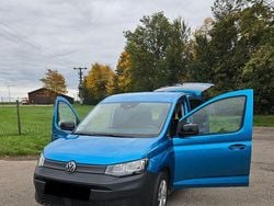 Blau Gebraucht 2023 VW Caddy Van / Kleinbus | 26.980 € (Guter Preis)