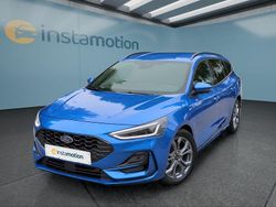 Blau Gebraucht 2023 Ford Focus Kombi | 26.699 € (Fairer Preis)