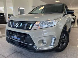 Beige (metallic) Gebraucht 2018 Suzuki Vitara SUV | 11.600 €