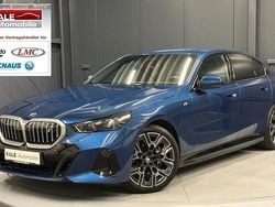 Phytobicblau metallic Gebraucht 2023 BMW i5 M Sport Limousine | 52.970 € (Superpreis)