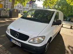 Weiß Gebraucht 2007 Mercedes Vito Van / Kleinbus | 6.220 € (Etwas zu teuer)