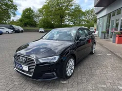 Brillantschwarz Gebraucht 2018 Audi A3 e-tron Design Kleinwagen | 17.990 € (Etwas zu teuer)