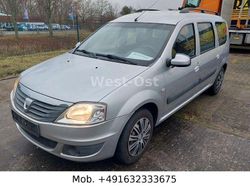Silber Gebraucht 2009 Dacia Logan MCV Lauréate Kombi | 2.999 € (Fairer Preis)