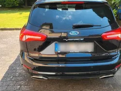 Schwarz Gebraucht 2020 Ford Focus Vignale Kombi | 18.800 € (Fairer Preis)
