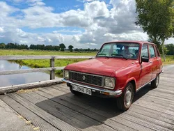 Rot Gebraucht 1981 Renault R6 Limousine | 6.050 €