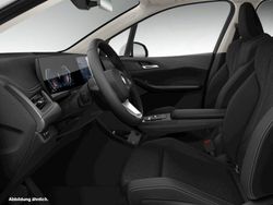 Weiß Gebraucht 2024 BMW 216 Active Tourer Van / Kleinbus | 29.310 € (Fairer Preis)