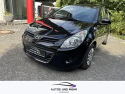 Schwarz Gebraucht 2011 Hyundai i20 Classic Limousine | 2.999 € (Superpreis)