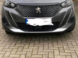 Andere farben Gebraucht 2020 Peugeot 2008 SUV | 16.990 € (Fairer Preis)