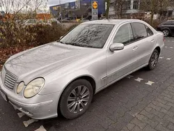 Silber Gebraucht 2005 Mercedes E220 Limousine | 3.000 € (Guter Preis)