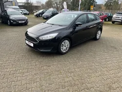 Schwarz Gebraucht 2016 Ford Focus Limousine | 6.400 € (Guter Preis)