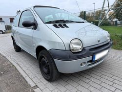 Silber Gebraucht 2003 Renault Twingo Kleinwagen | 1.199 €