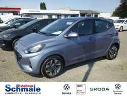 Meta blue / mic Gebraucht 2024 Hyundai i10 Trend Kleinwagen | 16.990 € (Fairer Preis)