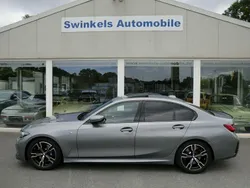 Grau Gebraucht 2024 BMW 330 M Sport Limousine | 52.900 € (Fairer Preis)