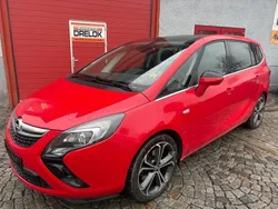 Rot Gebraucht 2016 Opel Zafira Tourer Innovation Van / Kleinbus | 8.499 € (Guter Preis)