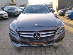 Grau Gebraucht 2016 Mercedes C200 Limousine | 15.600 € (Fairer Preis)
