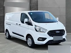 Weiss Gebraucht 2022 Ford Transit Custom Trend Limousine | 33.289 € (Teuer)